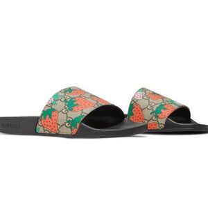 Women’s Gucci Supreme Strawberry Slides